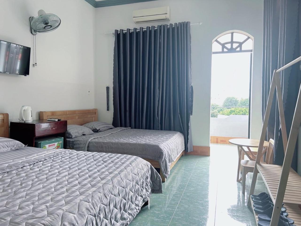 Hotel Minh Vy Лонгхай Экстерьер фото